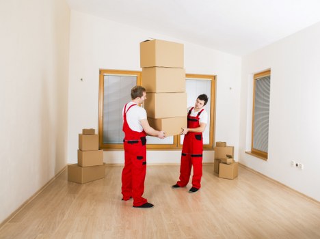 Local removals van serving homes near Walthamstow